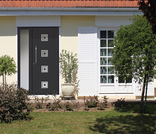 Porte d'entrée aluminium monobloc