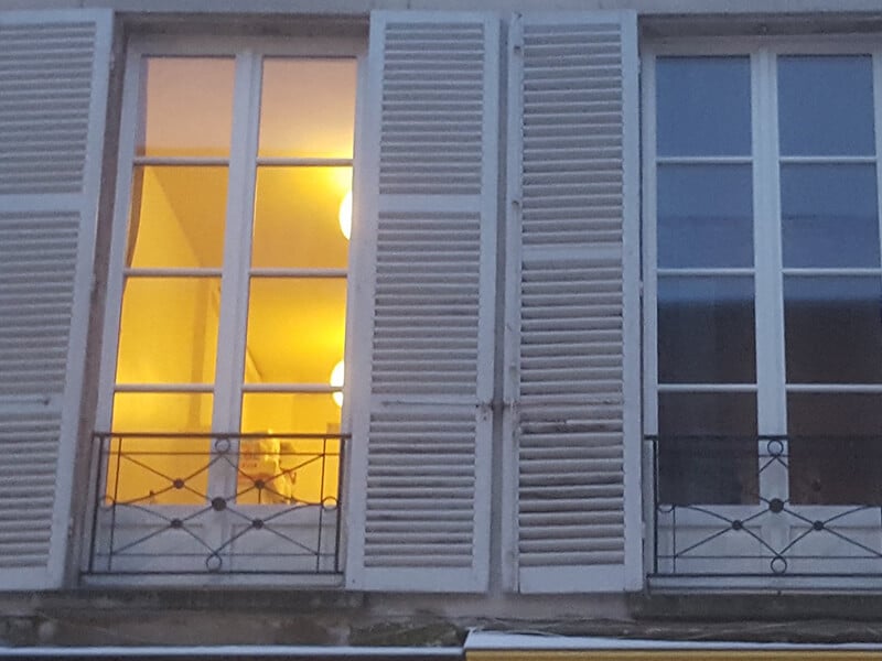 Fenêtres bois "bâtiment de France"