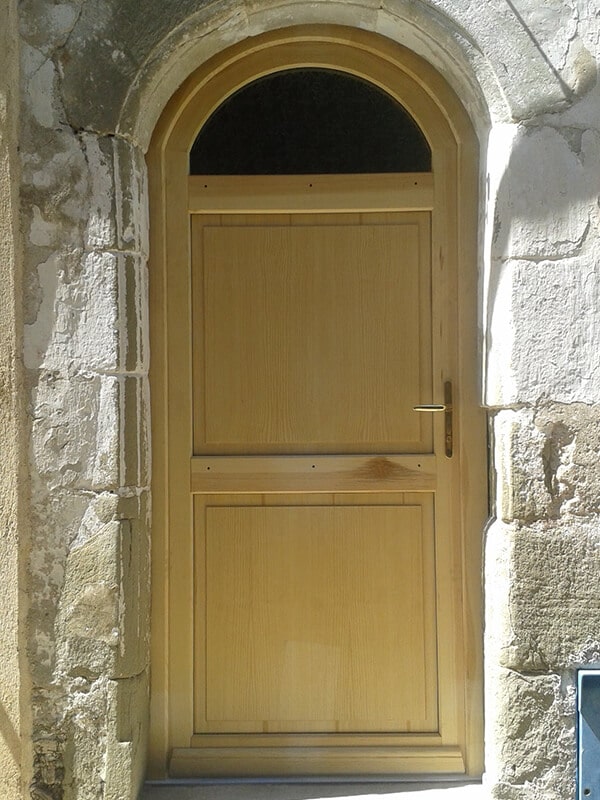 Porte d’entrée bois