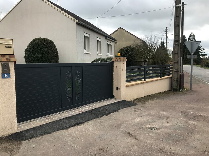 portail-coulissant-contemporain-cloture-alu